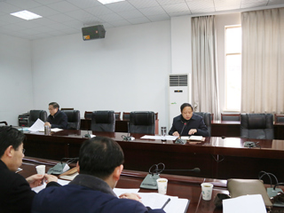 乐鱼页面在线登录2018届优秀毕业研究生评审暨研究生就业工作会议
