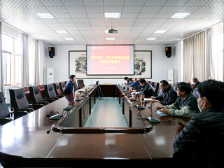 乐鱼页面在线登录附属实验中学高三、初三年级学生返校疫情防控工作部署会
