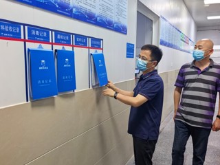 校党委常委、副校长檀竹茂带队开展食品安全专项检查