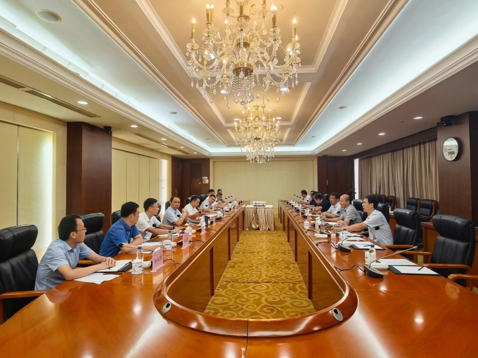 “教授博士企业行”系列活动（二十）：学校与海螺集团举行产学研合作交流会